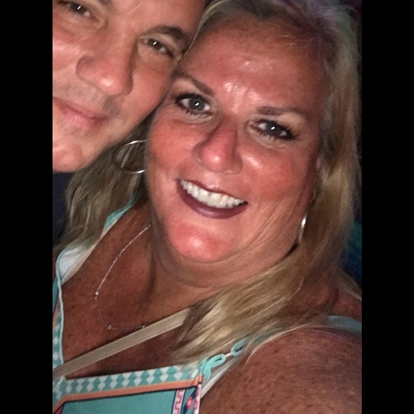 Meet your Posher, Samantha - Picture 1 of 1